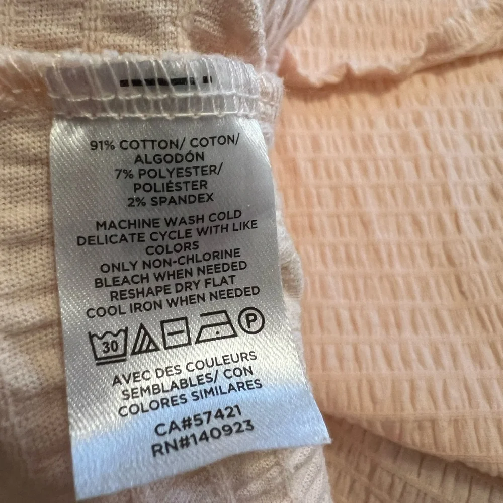 LOFT Pale Peach Smocked Ruffle Mock Neck Blouse Puff Sleeve Plisse Top M Medium